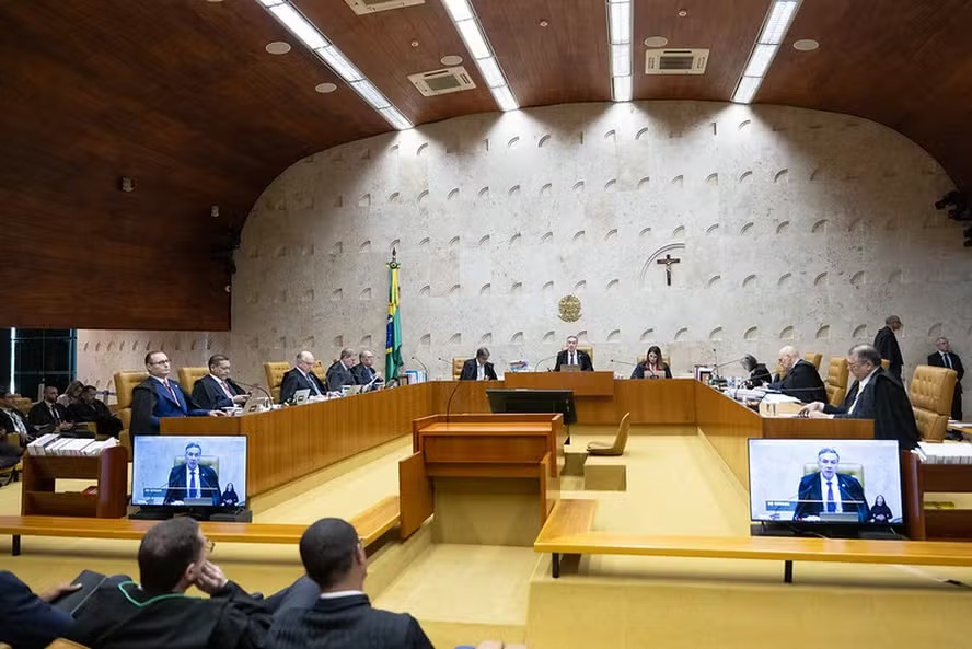 Imagem colorida mostra plenário do STF, que retoma caso da descriminalização da maconha para uso pessoal (Foto: STF)