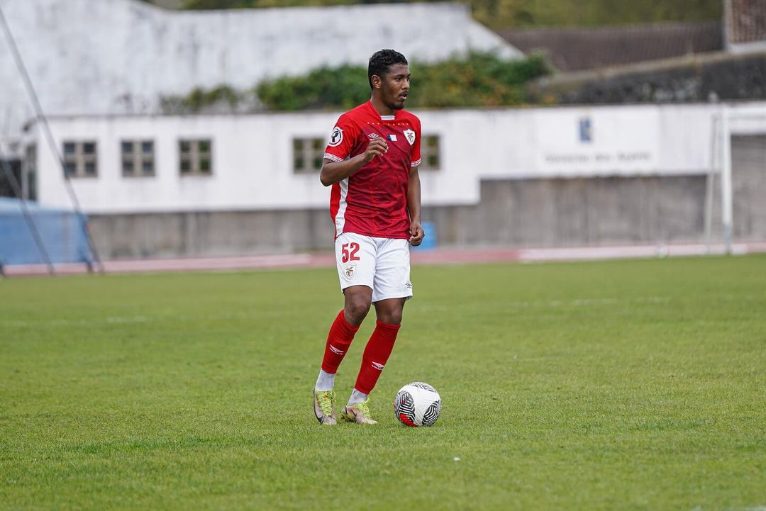 Santa Clara empresta lateral-direito para o FC Alverca, para a disputa da Segunda Liga de Portugal