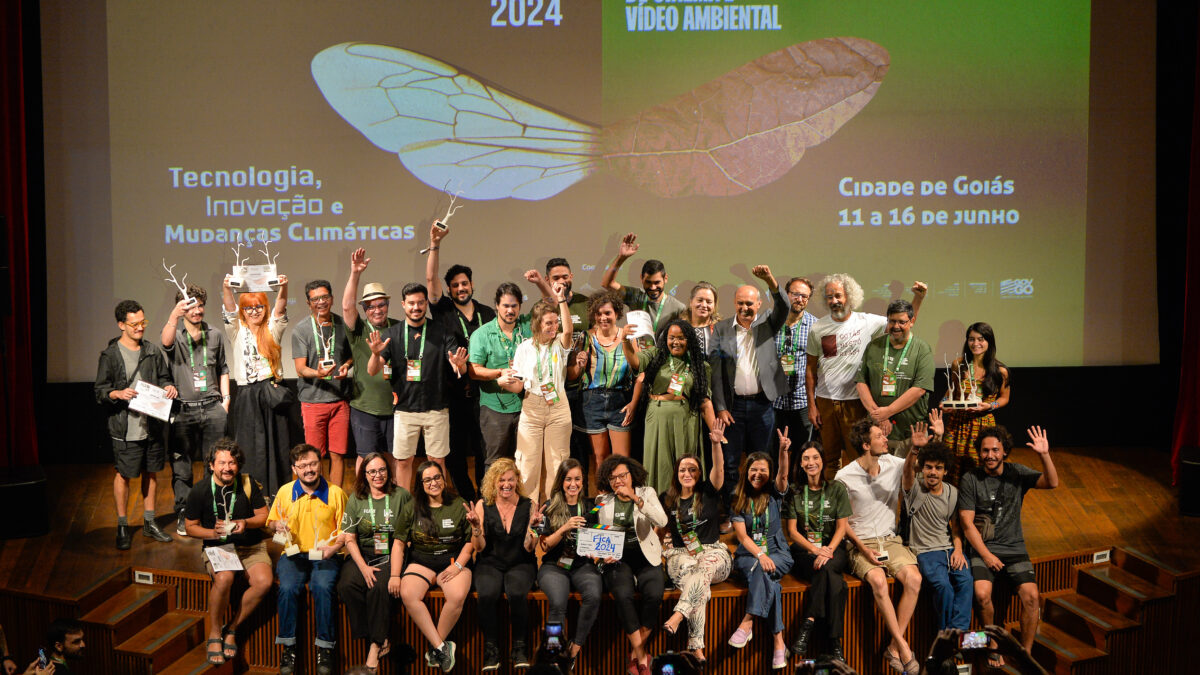 Cineastas recebem premiação no FICA 2024 (Foto Lucas Diener)