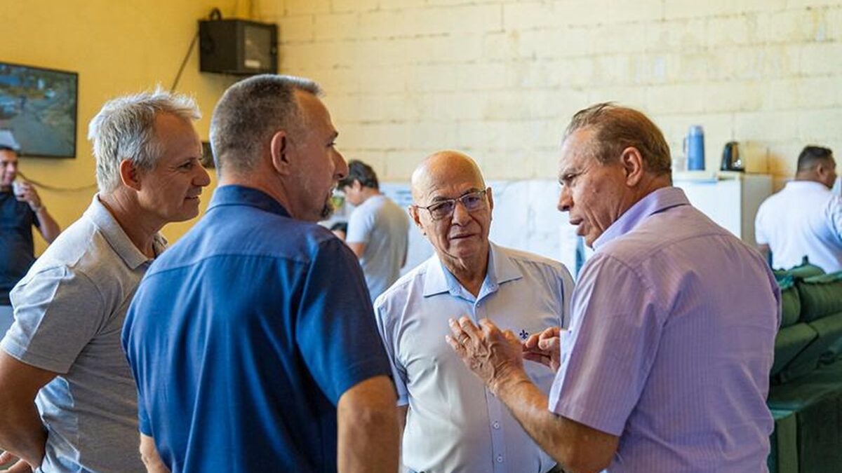 Professor Alcides realiza evento para elaboração de plano de governo com população