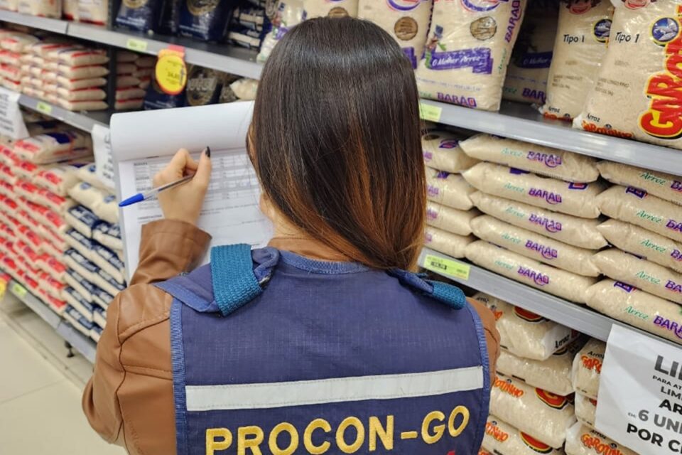 Procon Goiás vê 27% de variação no preço do arroz após especulações que envolvem tragédia climática