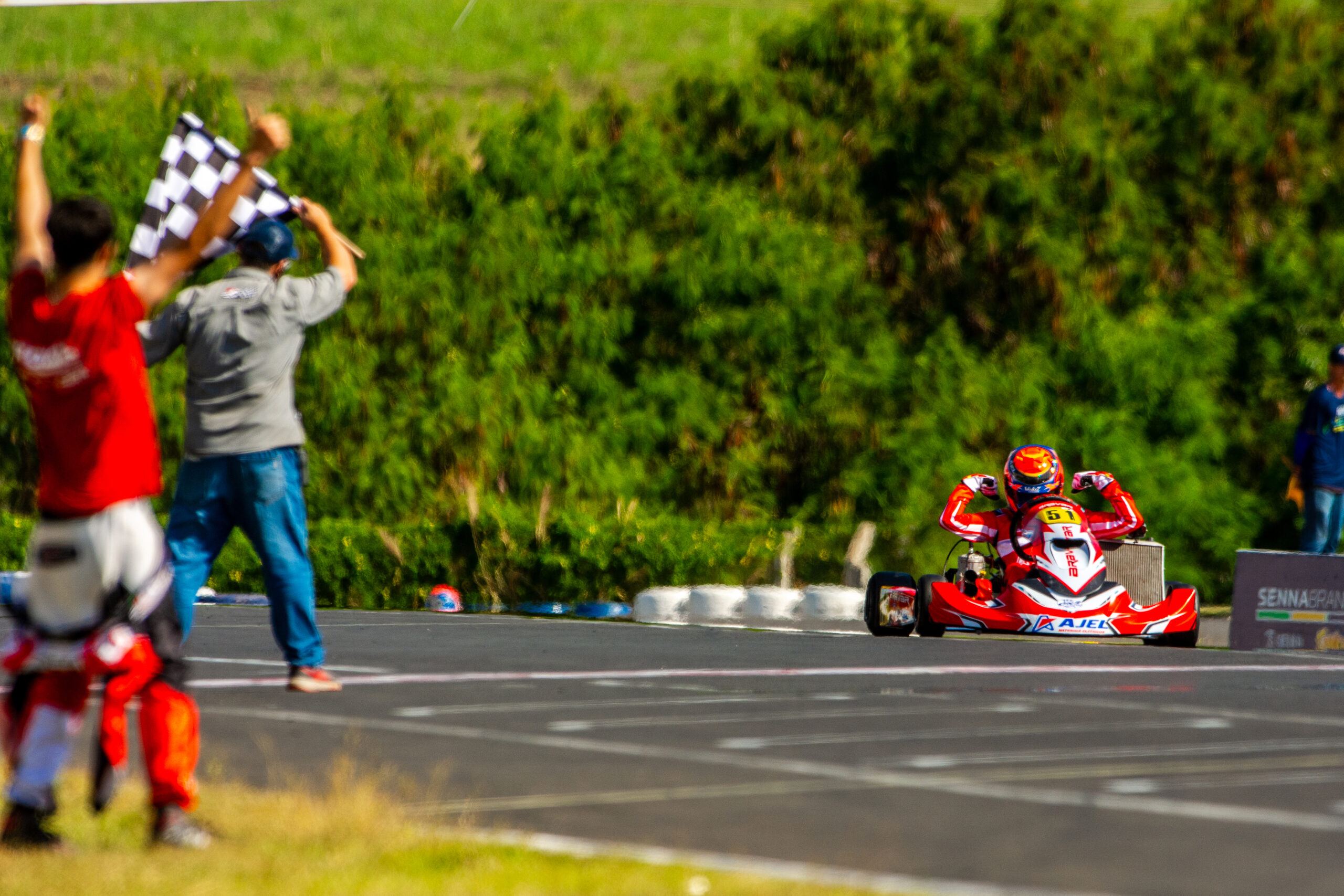 Theo Salomão conquista o Troféu Ayrton Senna de Kart e garante vaga na final da Regional Cup