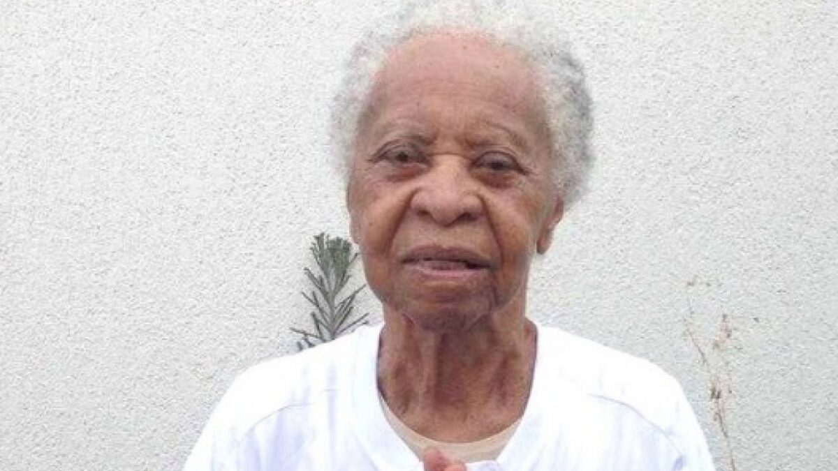 Dona Celeste, mãe do Pelé