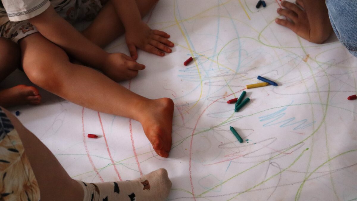 Projeto promove atividades gratuitas de desenhos em Goiânia