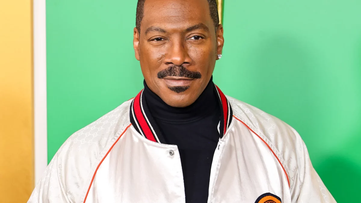 Aproveitando o lançamento de "Um Tira da Pesada: Axel Foley" na Netflix, vamos relembrar alguns filmes imperdíveis e essenciais na carreira do gênio da comédia Eddie Murphy. Vamos de lista!