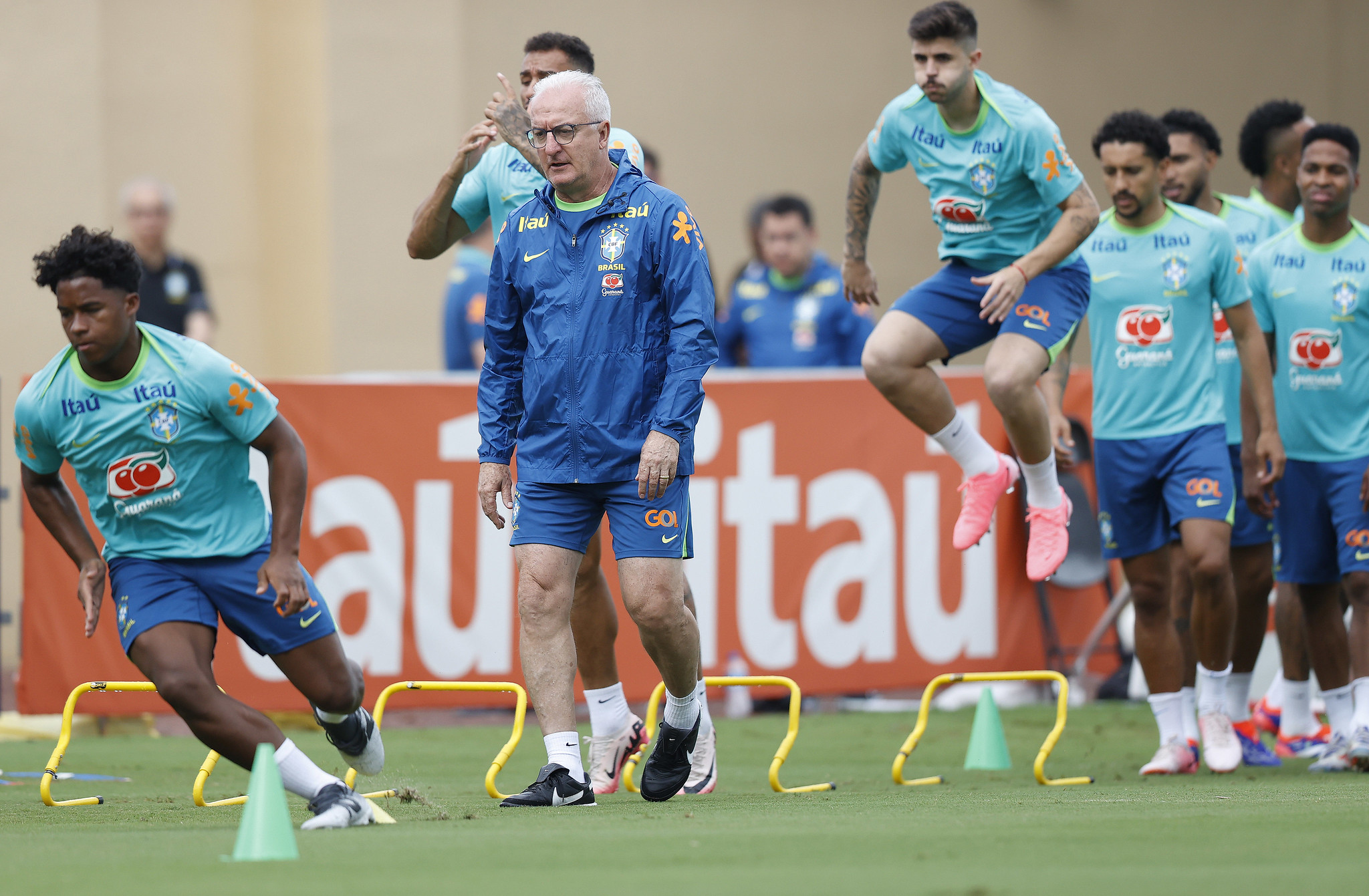 Na primeira competição com Dorival Júnior, Brasil estreia na Copa América diante da Costa Rica