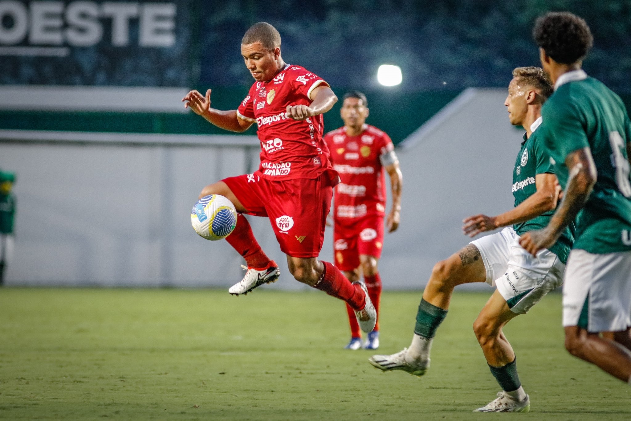 Bruno Matias não segue no Vila Nova e seu destino será o futebol paulista