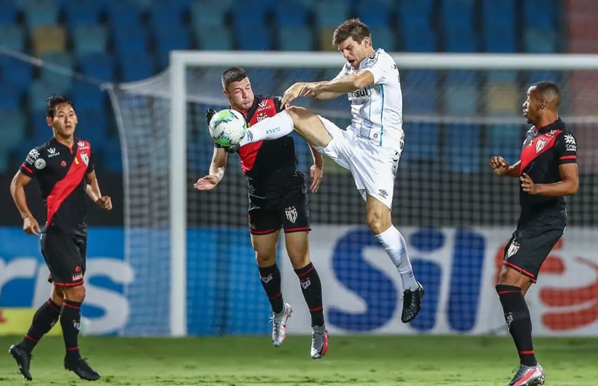 Atlético Goianiense e Grêmio duelam nesta quarta-feira (26); confira o retrospecto entre as equipes