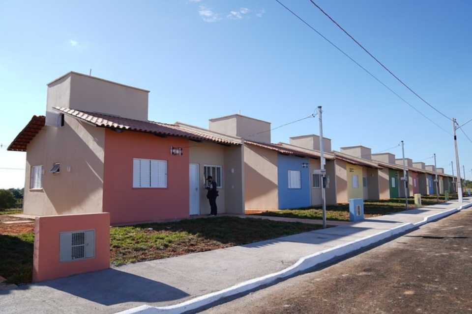 Casas a custo zero construídas pela Agehab (Foto: Divulgação)