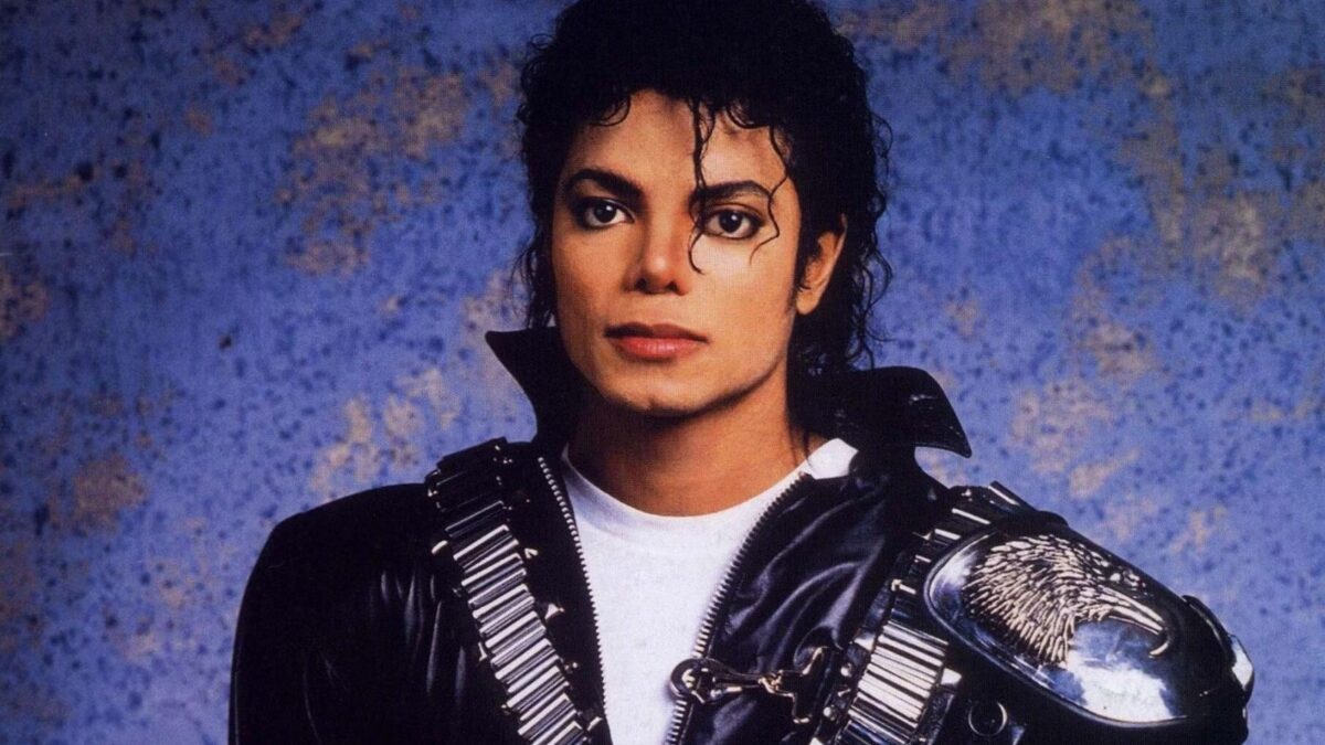Morte de Michael Jackson completa 15 anos; veja curiosidades do Rei do Pop Cantor tem o clipe mais caro da história pediu Xuxa em casamento