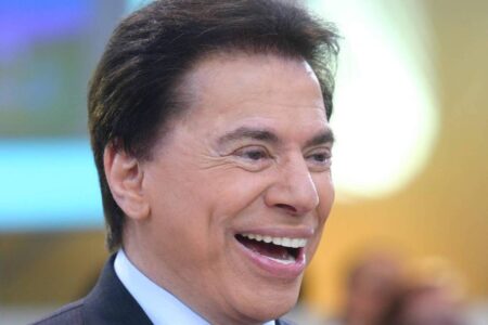 Silvio Santos volta a ser internado no hospital Albert Einstein, em SP Apresentador precisou novamente de acompanhamento médico