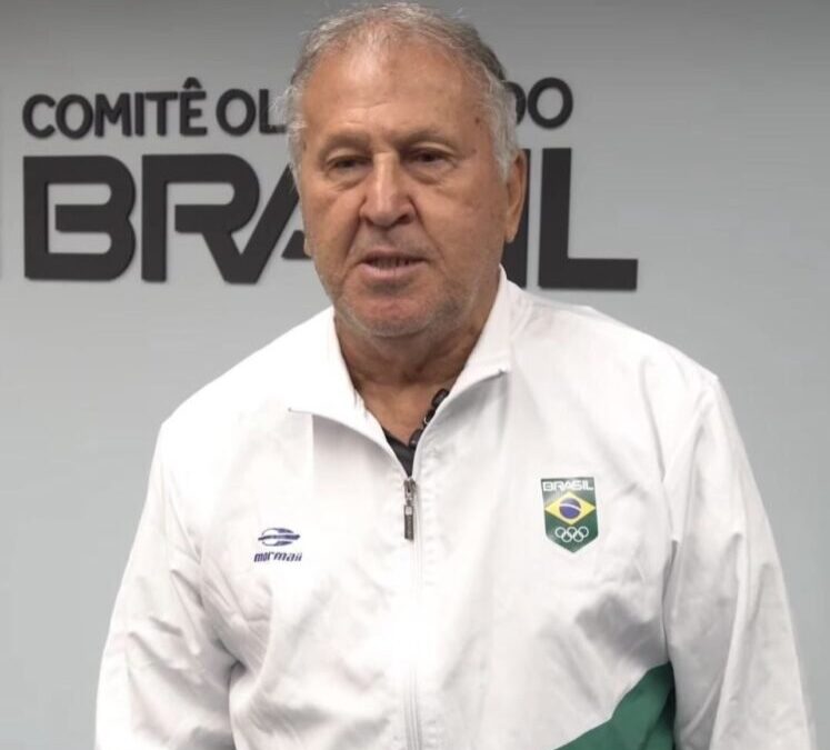 Zico com o blusão do Time Brasil