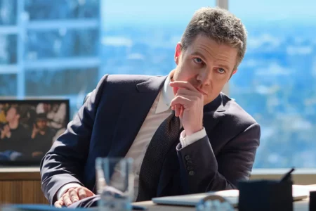 O mundo de "Suits" está oficialmente ficando maior. O canal NBC fez um pedido de série para iniciar a produção de "Suits: LA", um spinoff complementar da popular série de advogados. A rede também solicitou "Grosse Pointe Garden Society", um mistério de assassinato da equipe por trás de "Good Girls".