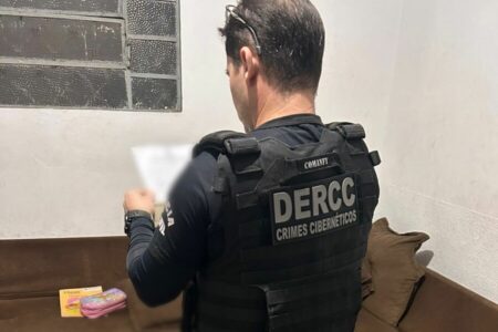 Polícias de Goiás e DF prendem 7 suspeitos por fraude na ativação de linhas telefônicas