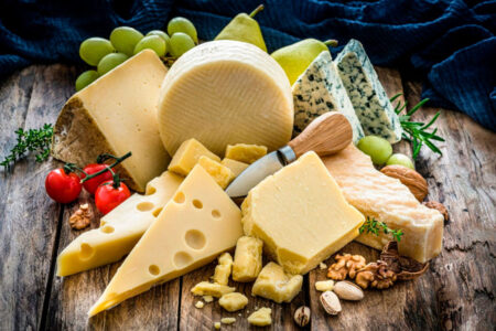 5 lugares para apreciar deliciosos queijos em Goiânia