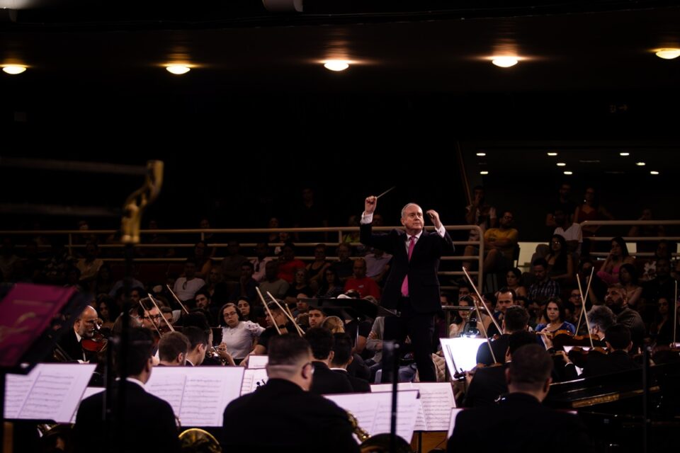 Orquestra Filarmônica de Goiás faz concerto gratuito no Teatro Goiânia