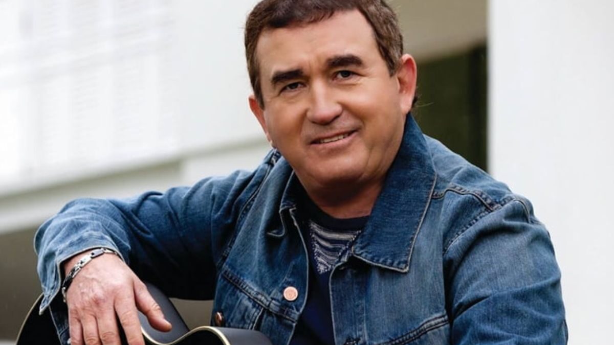 Entenda os processos na justiça de funcionários e ex-namorada contra Amado Batista