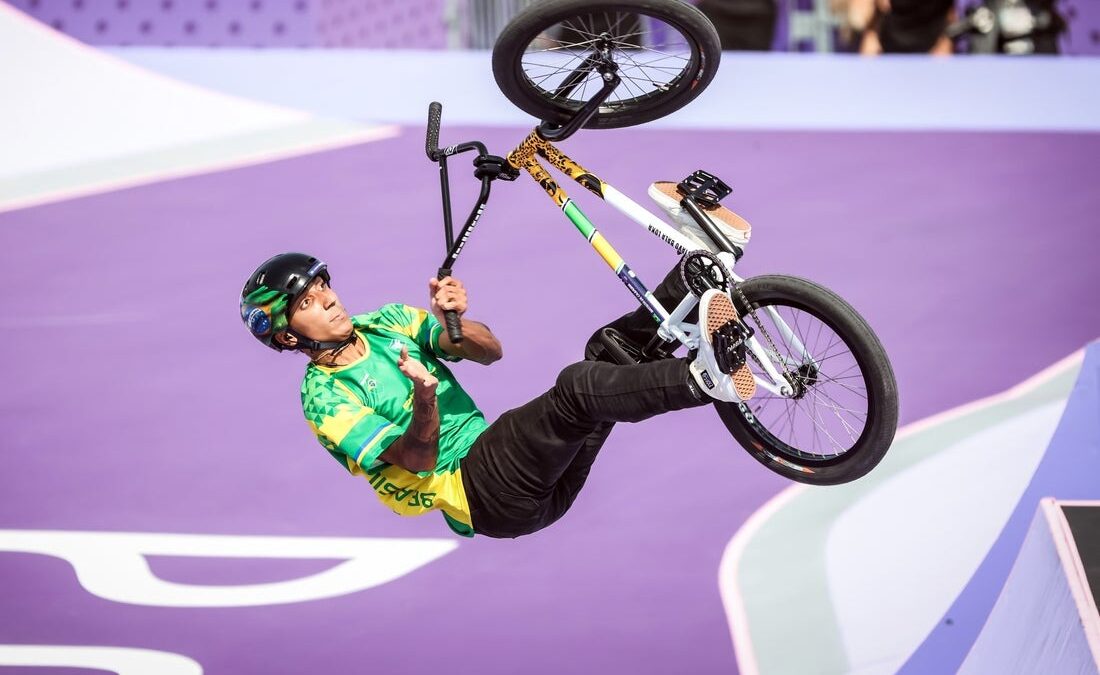 Gustavo Bala Loka competindo na final em Paris 2024
