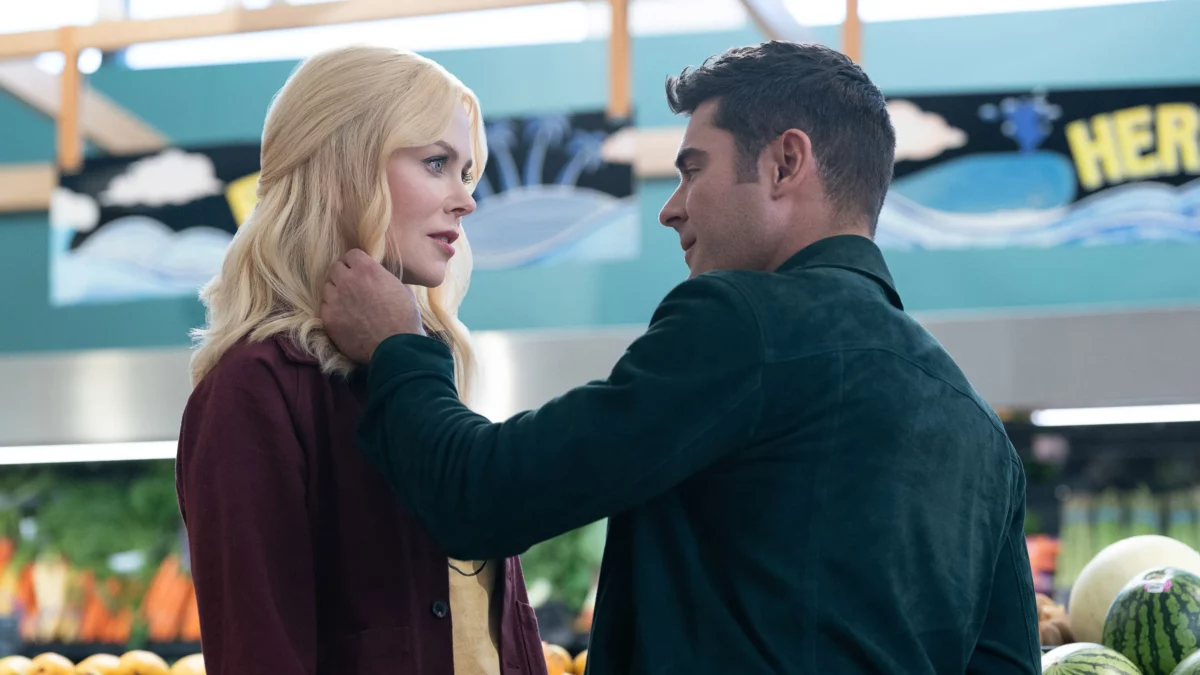 Quer uma maneira fácil de fazer com que Zac Efron e Nicole Kidman leiam seu roteiro? Dê-lhe um título atraente. Estrelas da recente comédia romântica da Netflix, "A Family Affair" no original e "Tudo em Família" no Brasil, do diretor Richard LaGravenese, as co-estrelas compartilharam em uma entrevista recente com a People que o filme originalmente tinha um título não tão familiar que os atraiu ao projeto imediatamente.