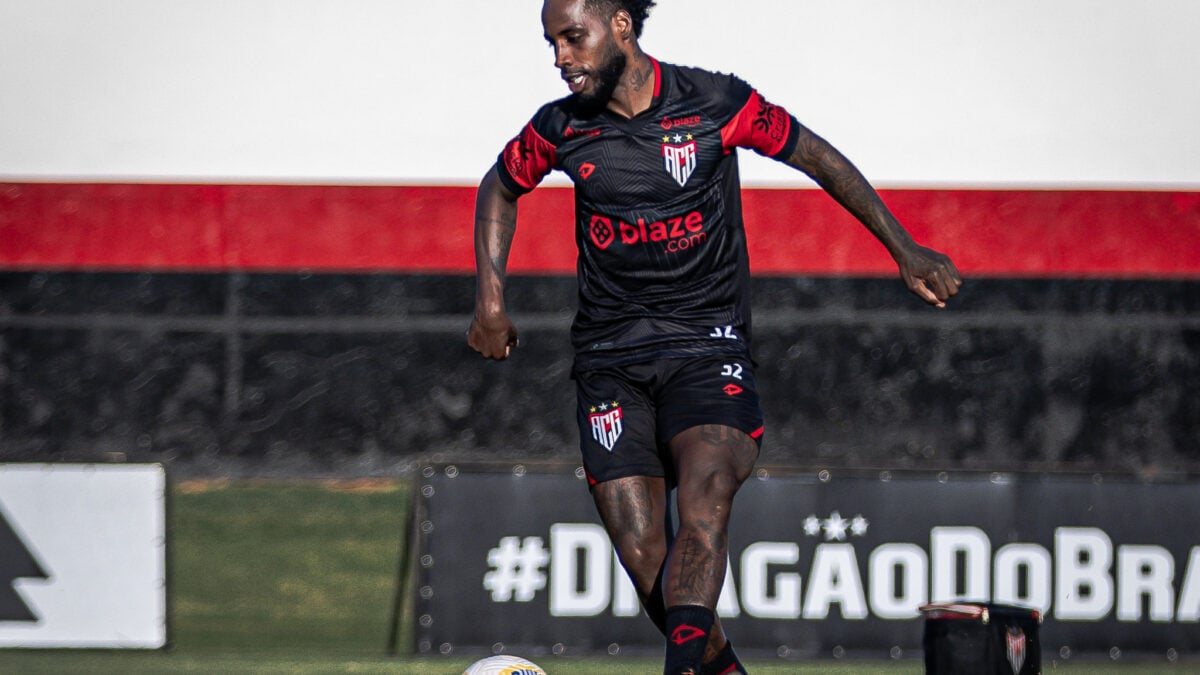 Guilherme Romão em treino no Atlético Goianiense. Foto: Ingryd Oliveira - ACG