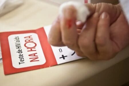 Uma pessoa morre por minuto no mundo por causas relacionadas à aids