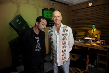 A Warner Bros. Pictures divulgou em suas redes sociais um encontro para lá de especial: Eduardo Sterblitch, ator e dublador do Beetlejuice na aguarda sequência, entrevistando Michael Keaton, que deu vida ao personagem no primeiro filme, em 1988, e está de volta na pele do fantasma em "Os Fantasmas Ainda Se Divertem: Beetlejuice Beetlejuice".