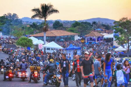 Cidade de Goiás recebe 28ª edição da Festa Biker, um dos maiores eventos do gênero no Brasil