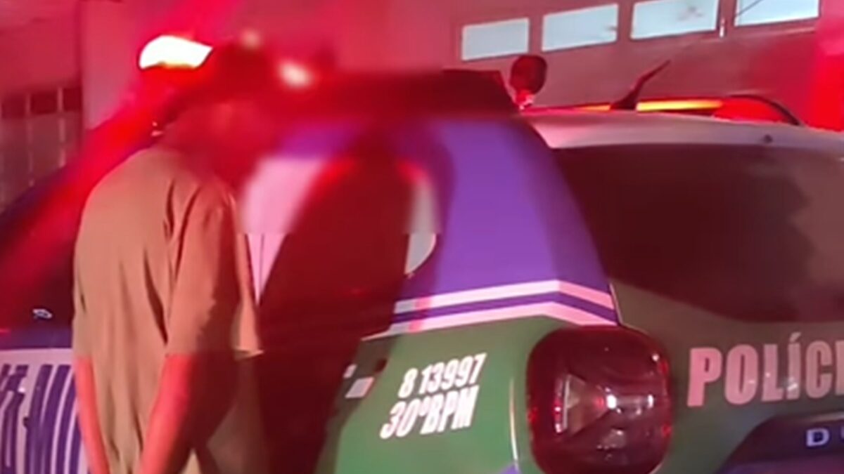 PM prende suspeito de agredir namorada e ferir filho de 1 mês, em Goiânia