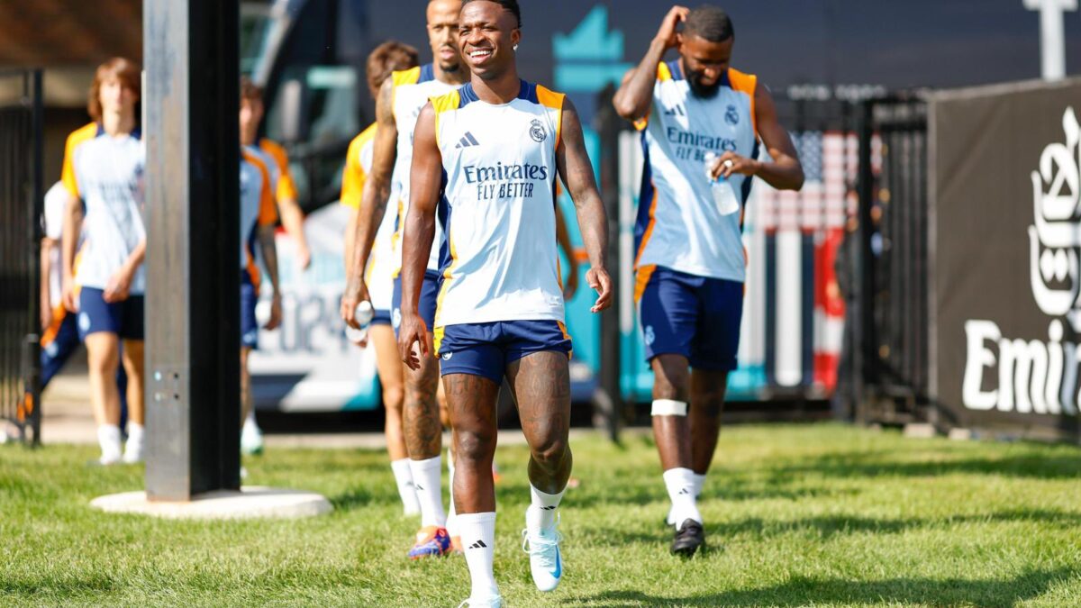 Vinicius Jr voltando aos treinamentos no Real Madrid