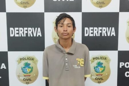 'Ben 10' é preso após tentar matar motorista de aplicativo durante assalto com adolescentes em Goiânia (Foto: PCGO)