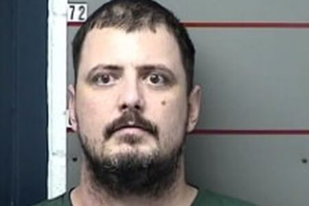 Pai é preso por fingir morte para evitar pagar R$ 600 mil em pensão nos EUA Jesse Kipf foi condenado a seis anos de prisão