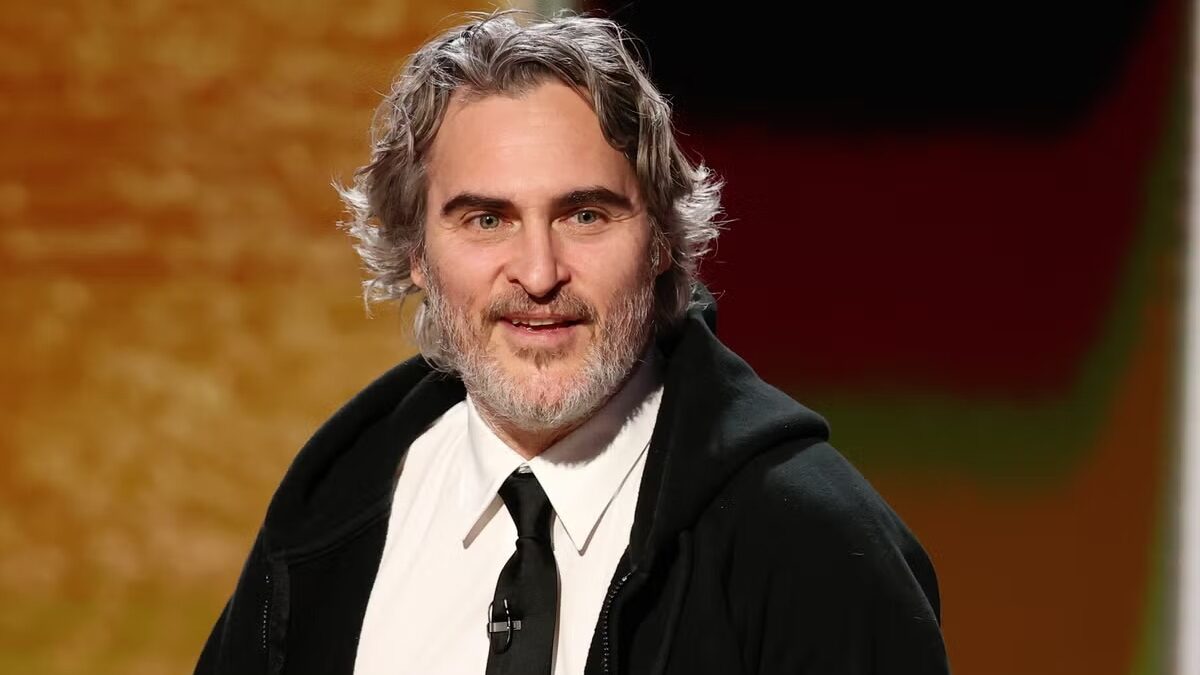 Joaquin Phoenix desistiu do filme de romance gay ainda sem título do diretor Todd Haynes apenas cinco dias antes do início das filmagens no México, confirmou a Variety.