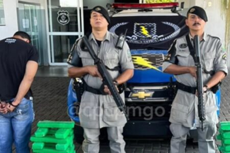 Homem que veio a Goiânia para estudar é preso com mais de 50 kg de maconha