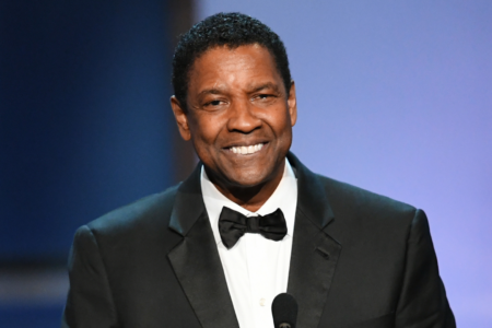 Denzel Washington está se aproximando da aposentadoria como ator? Em uma nova entrevista à revista Empire para promover seu próximo filme, “Gladiador 2”, de Ridley Scott, o duas vezes vencedor do Oscar admitiu que o próximo épico de espadas e sandálias foi um dos poucos filmes restantes que ainda o interessavam. Quantos mais desses papéis existem, Washington não revelou.