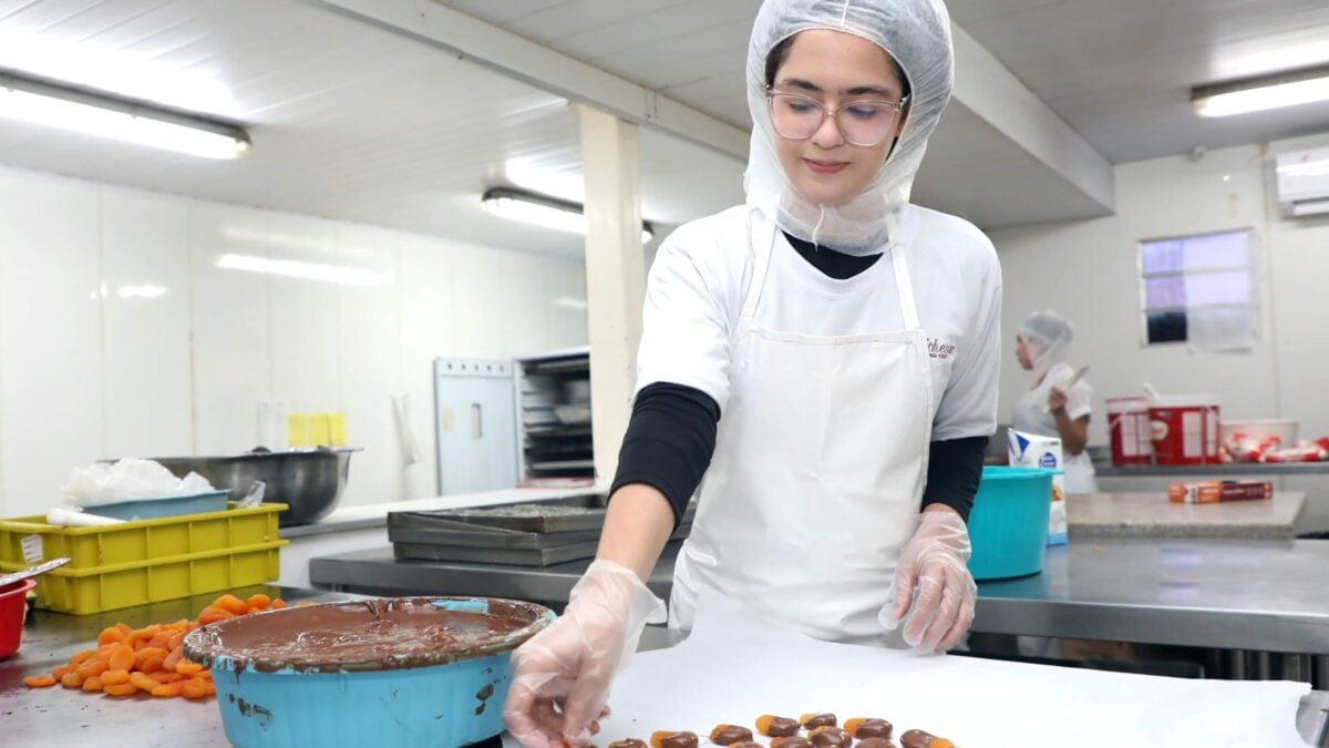 Sophia Ferreira, de 18 anos, fez parte da primeira turma do Projeto de Vida Profissional, iniciativa do Governo do Estado, por meio do Goiás Social e da OVG