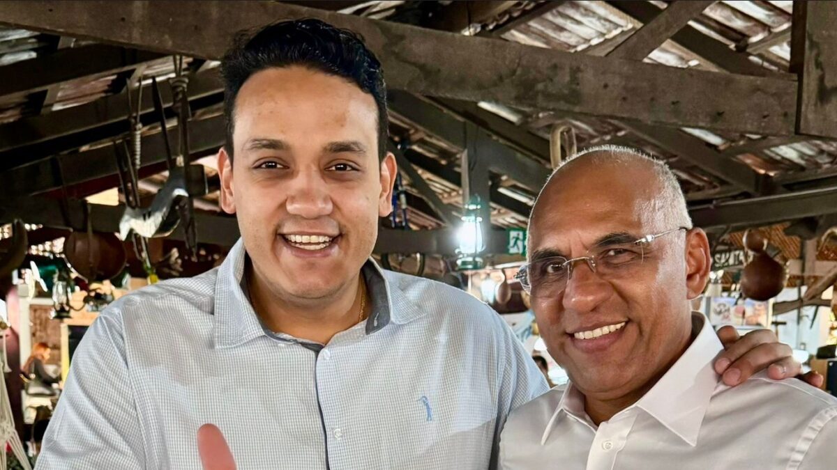 Rogério Cruz anuncia o advogado Darô Fernandes como vice (Foto: divulgação)