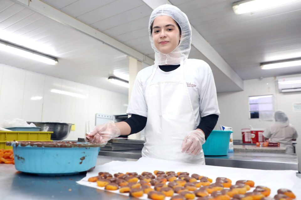  Sophia Ferreira, de 18 anos, fez parte da primeira turma do Projeto de Vida Profissional, iniciativa do Governo do Estado, por meio do Goiás Social e da OVG