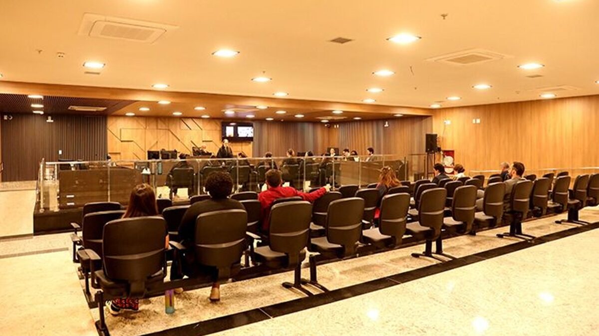 Goiânia: júri condena padrasto que tentou matar mãe e filha
