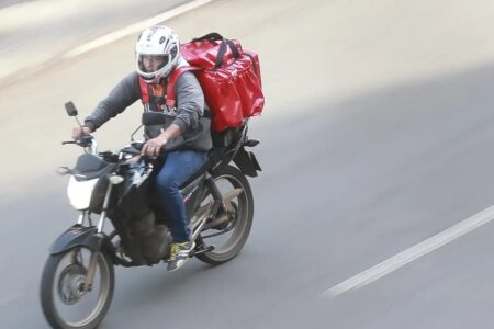 Candidato quer criar corredores exclusivos para motocicletas em Goiânia (Foto ilustrativa: Agência Brasil)