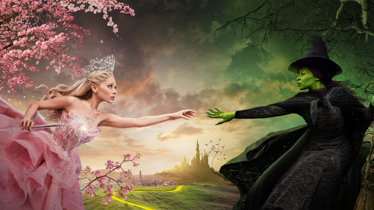 A Universal Pictures divulgou o novo trailer dublado de "Wicked" com as vozes nacionais de Fabi Bang e Myra Ruiz. As atrizes, que interpretam Glinda e Elphaba, respectivamente, na versão brasileira do amado musical da Broadway, voltam a dar vida às personagens agora como suas vozes no filme, que chega aos cinemas em 21 de novembro.
