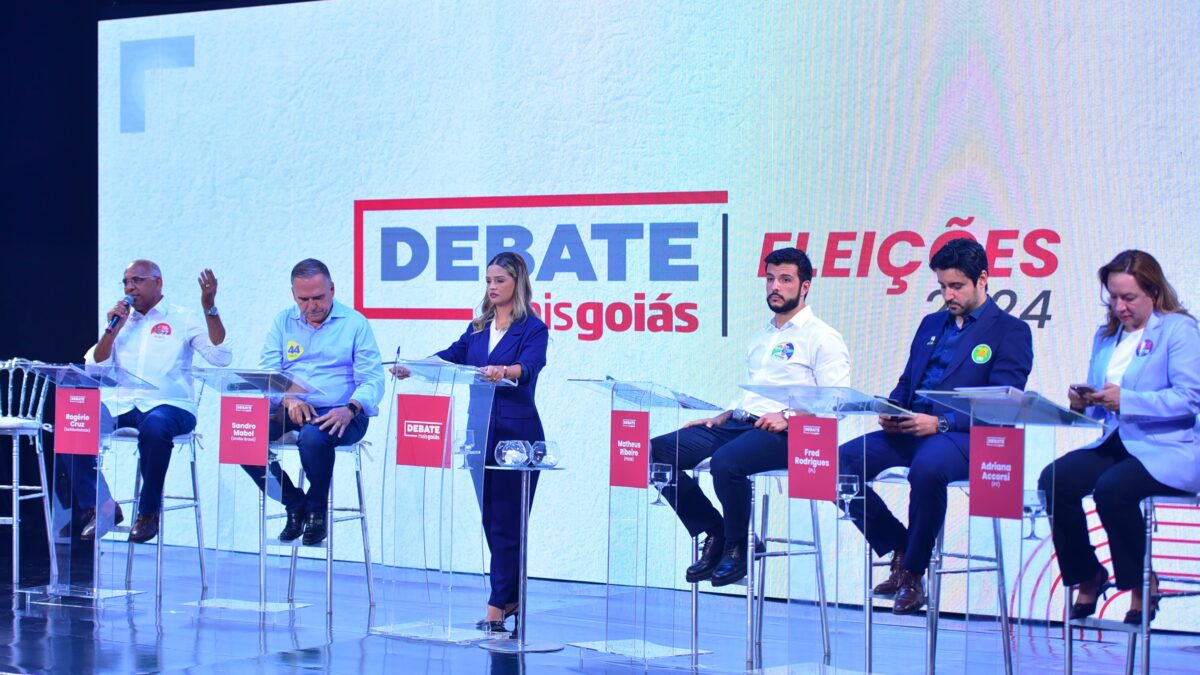 Candidatos à prefeitura de Goiânia respondem perguntas de eleitores no Debate do Mais Goiás (Foto: Jucimar de Sousa/Mais Goiás)