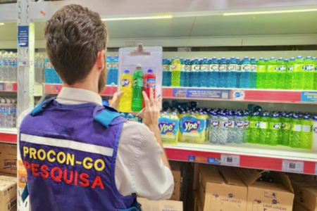 Fiscalização do Procon realiza pesquisa em Goiânia (Foto: Divulgação)