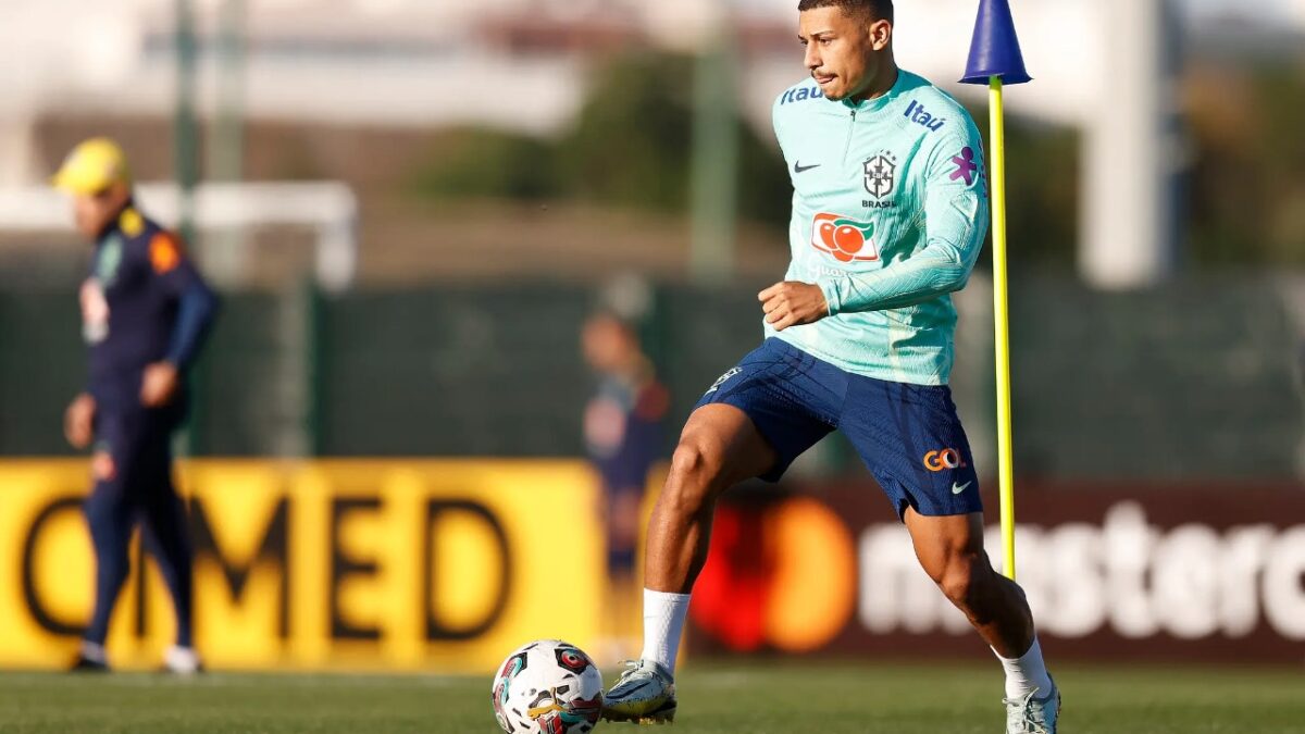 André durante treinamento na Seleção Brasileira