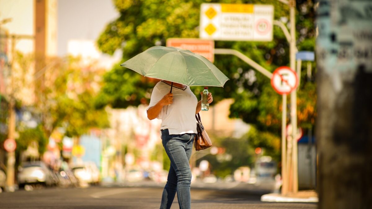 Onda de calor dá sinais de trégua em Goiás, mas temperaturas seguem elevadas