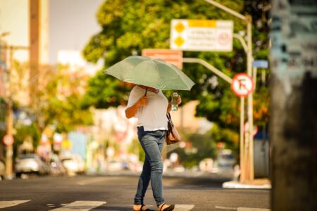 Onda de calor dá sinais de trégua em Goiás, mas temperaturas seguem elevadas