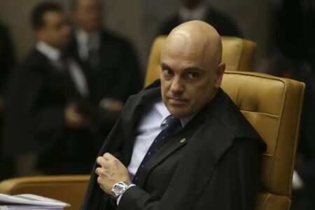 Alexandre de Moraes cobra comprovação de definição de representantes do X no Brasil (Foto: Agência Brasil)