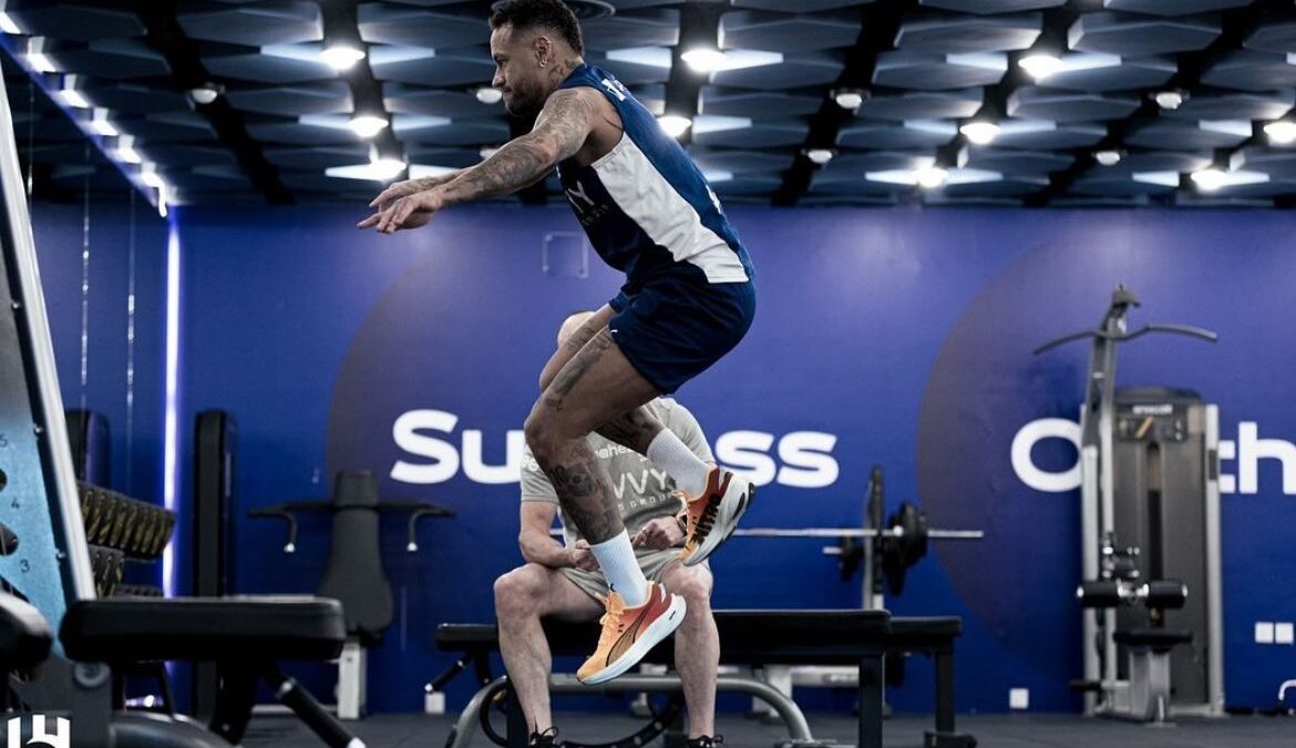 Neymar treinando físico no Al-Hilal