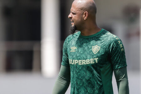 Felipe Melo durante treino do Fluminense