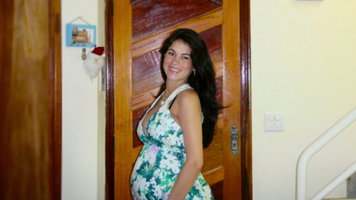 Em 2010, o assassinato de Eliza Samudio, envolvendo o ex-goleiro Bruno, parou o país e ganhou destaque ao redor do mundo. Agora, 14 anos depois, essa história ganha uma nova perspectiva, no documentário da Netflix, "A Vítima Invisível: O Caso Eliza Samudio", que estreia em 26 de setembro na plataforma trazendo à tona detalhes inéditos do caso e que foram negligenciados na época. 