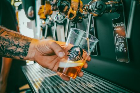 Brew Festival chega a Goiânia com cervejas artesanais, food trucks e shows de rock gratuitos